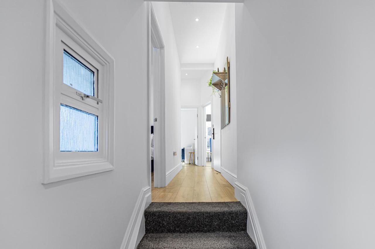 Modern 3 And 2 Bedroom Apartment In Maida Vale London Bagian luar foto